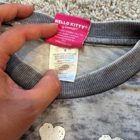 ‼️5/$25 Hello Kitty 3/4 Sleeve Tunic Top - Picture 4 of 5